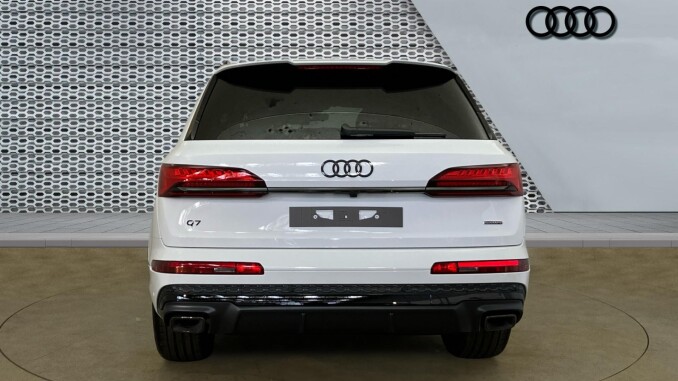 Audi Q7 3.0 TFSI Qtro 340 Black Ed 5dr Tiptronic [Tech] Petrol Estate - Image 8